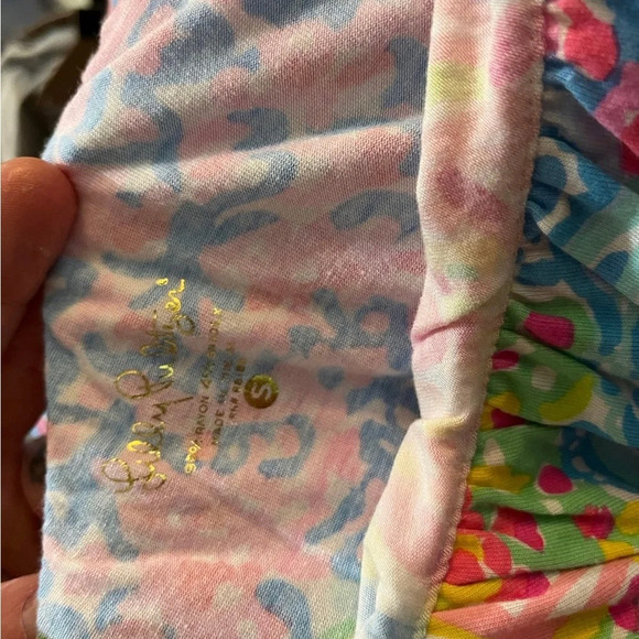 Lilly Pulitzer Nevaeh top size small - Picture 3 of 3